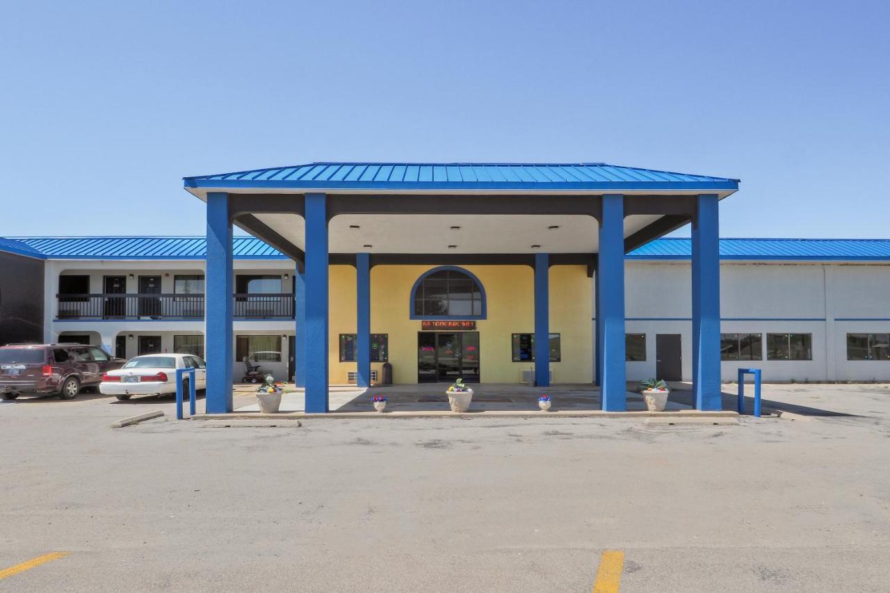 Lonestar Inn & Suites, Erick Ok Hwy 40 By Oyo Buitenkant foto